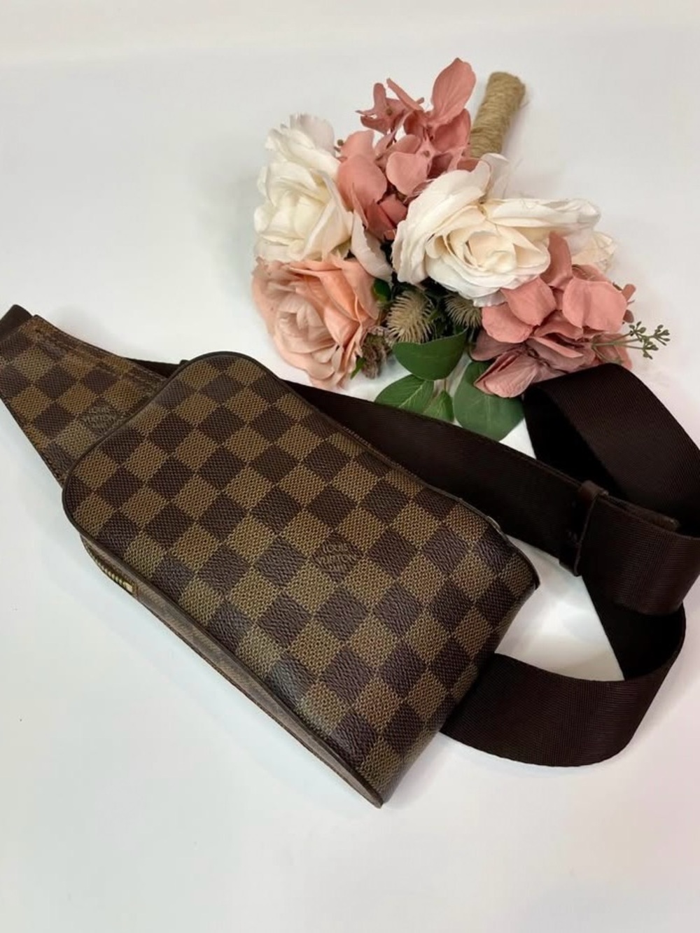 Louis Vuitton geronimo Crossbody Sling Bag